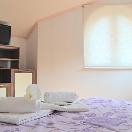 Apartments Dragun ポドストラナ エクステリア 写真